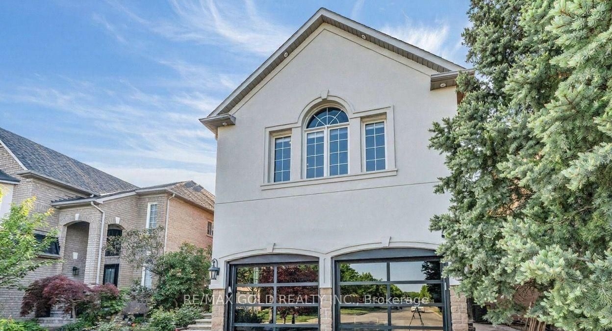 2293 Woodcrest Dr, Oakville